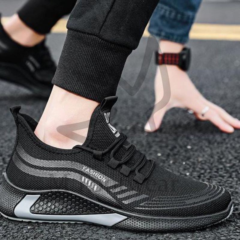 SEPATU SNEAKERS PRIA TERBARU BLAB YEZZY