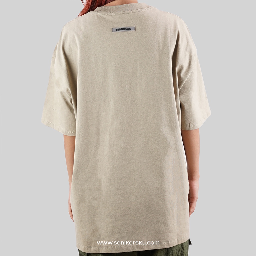 Essentials FOG Silicon Applique Taupe Tee