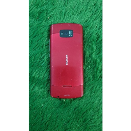 Nokia 700