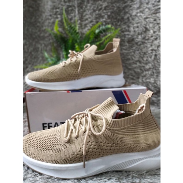 Sepatu Wanita Kekinian, Sepatu Olahraga, Sepatu Feata
