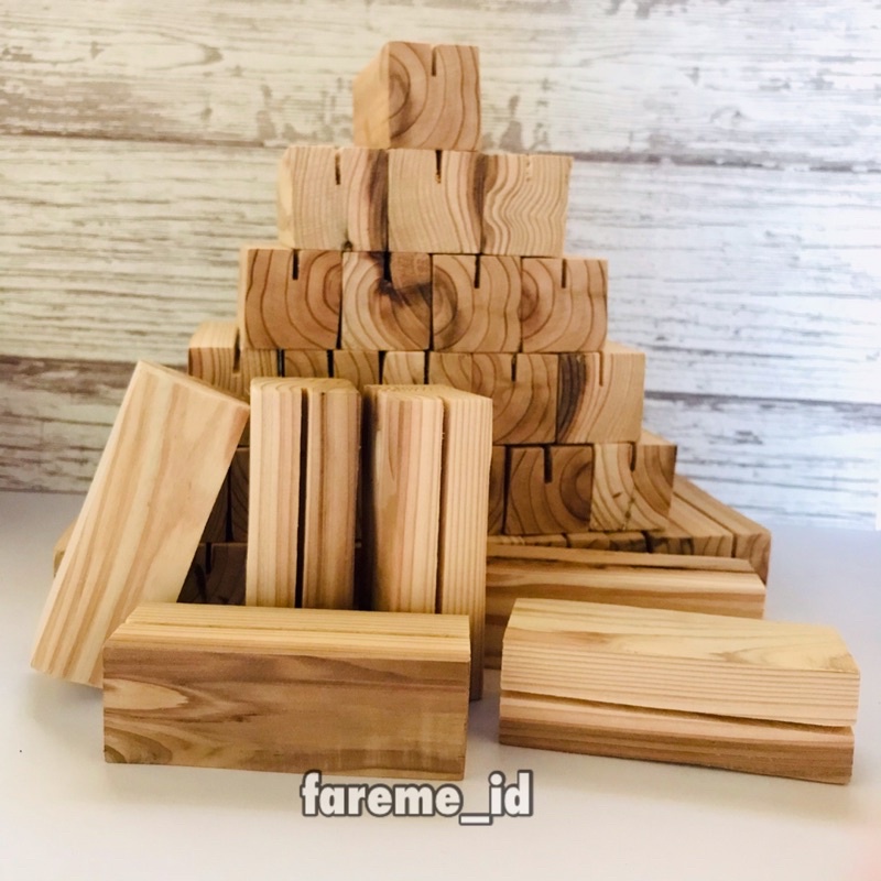 READY Stand Wood Holder Acrylic Vinyl Ukuran 10 x 3,5 x 2 cm / Dudukan Kayu Jati Berkualitas Finishing Rapi for Akrilik / Piringan Hitam / Wooden Stand Easel Canvas