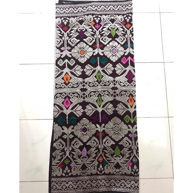 songket tenunan khas bali