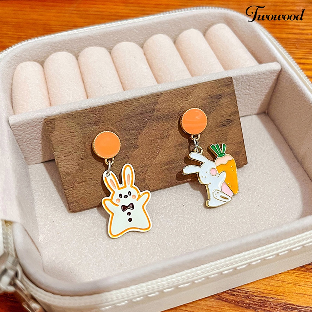 Twowood 1pasang Ear Studs Asymmetric Lucu Mini Hypoallergenic Alloy Hadiah Fashion Perhiasan Kartun Kelinci Wortel Liontin Menjuntai Anting Untuk Pacaran