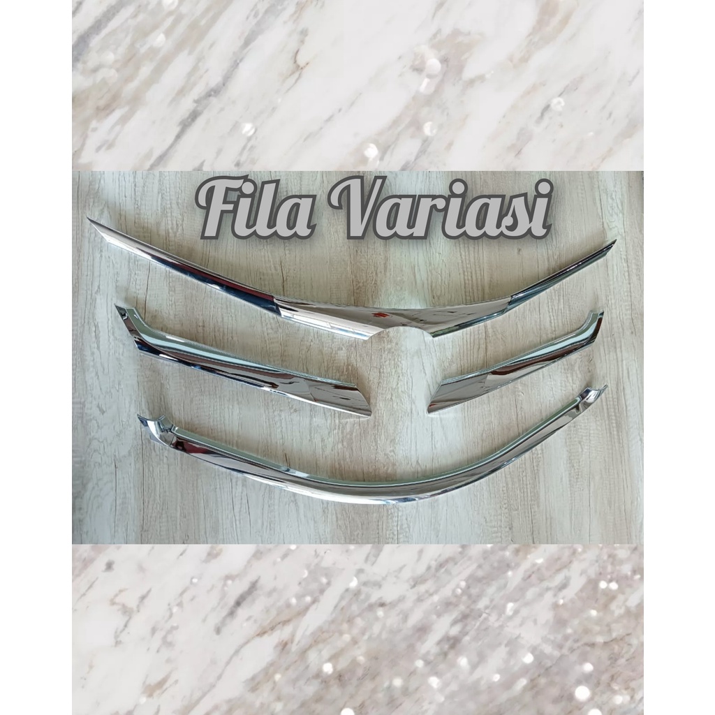 Paketan Cover List Grill Depan Kap Mesin Mobil Toyota Avanza 2012 - 2014 Chrome