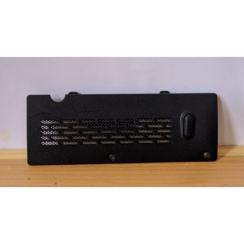 Casing Tutup Wifi Laptop Toshiba Satellite U500 U505 S2950