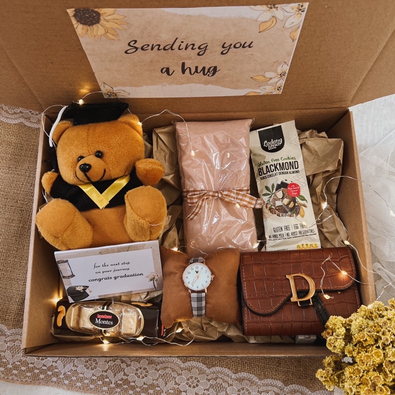 Kado Wisuda Kado Ulang Tahun Hampers Cewek Kado Unik untuk Sahabat Buket Bunga Hadiah Wisuda Boneka Wisuda Kado Spesial Untuk Pacar Wanita Gift Box Ultah Kado Valentine Hadiah Sempro Kado Anniversary Gift Box Cewek Birthday Aesthetic Kado Unik dan Keren