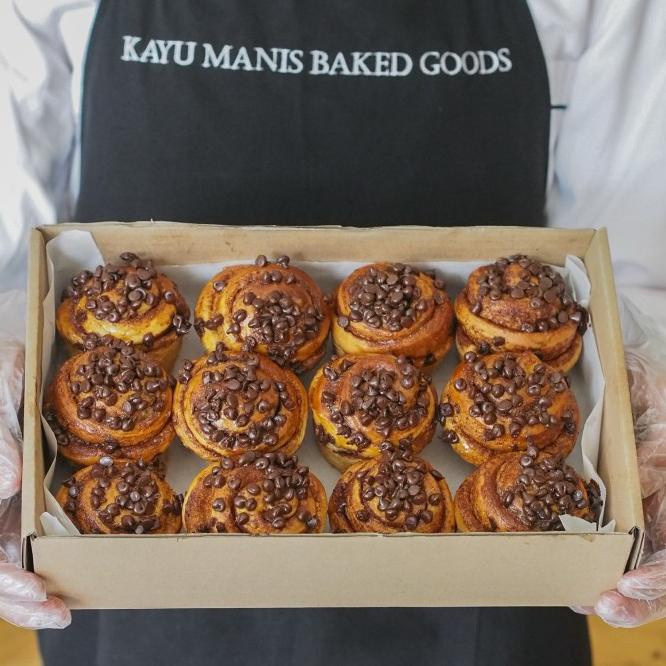 

Chocolate Chips Cinnamon Rolls (Mini Size) - 12Pcs Menu Sarapan