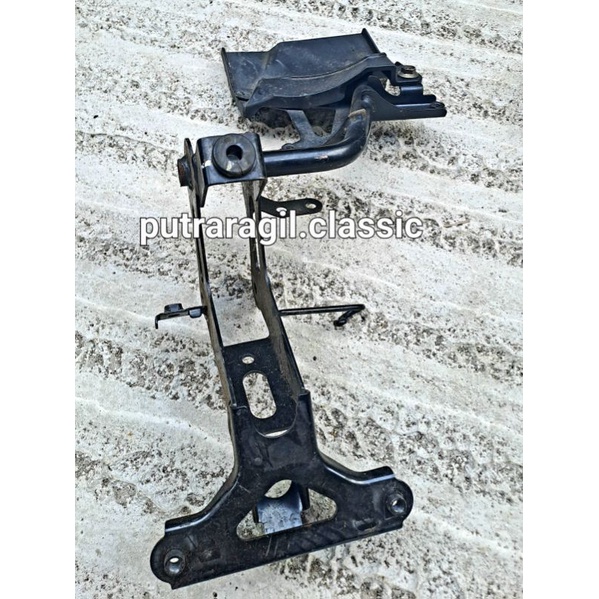 DUDUKAN LAMPU BRACKET DUDUKAN LAMPU DUDUKAN LAMPU DEPAN PANEL BRACKET DUDUKAN LAMPU HONDA ALL NEW VA