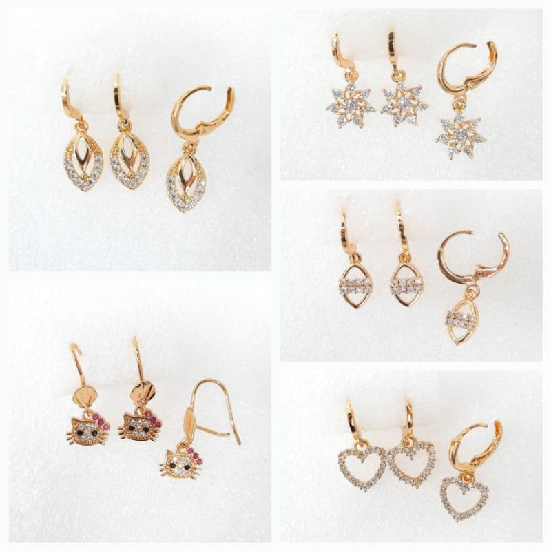 anting emas wanita
