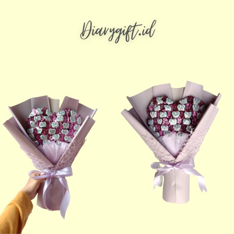 BUKET PERMEN/BUKET LOVE/BUKET UNIK/BUKET TULUNGAGUNG/BUKET PERMEN BENTUK LOVE/BUKET ULTAH/BUKET WISU