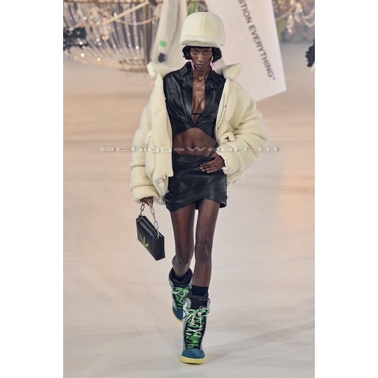 CHIGGAOFF-White Wool Puffer Down Jacket FW22