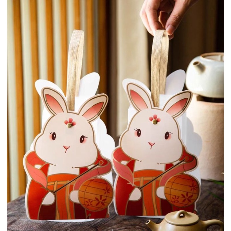 

Kuro Lantern Imlek Packaging Jar Cake / Kotak Hampers CNY Rabbit 2023