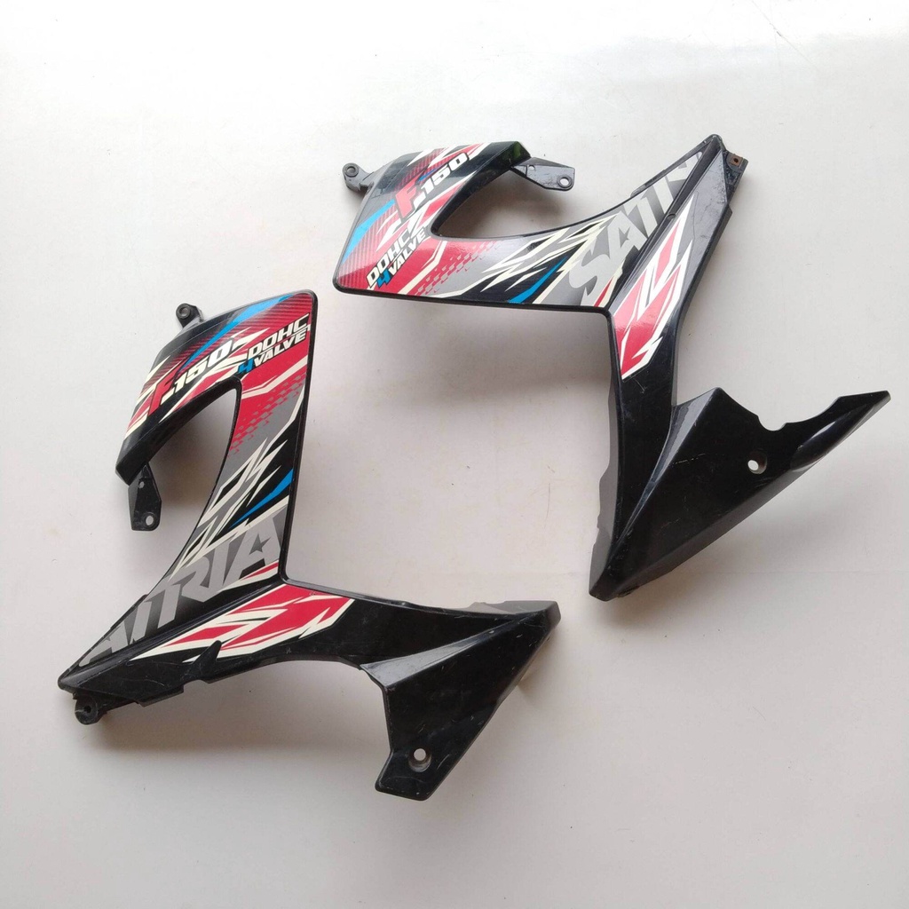 SAYAP SATRIA FU FACELIFT INJEKSI ORIGINAL BEKAS SAYAP SAMPING SATRIA FU INJEKSI SEKEN ORIGINAL
