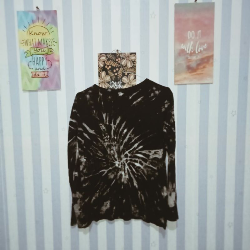 KAOS TIE DYE HITAM PUTIH