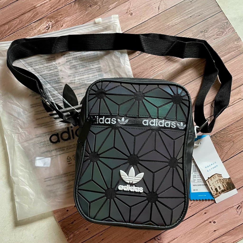 TAS SLINGBAG ADIDAS ISSEY MIYAKE ORIGINAL REFLECTIVE