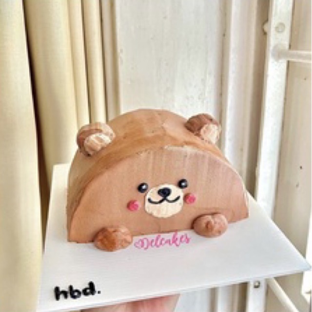 

HALF CAKE