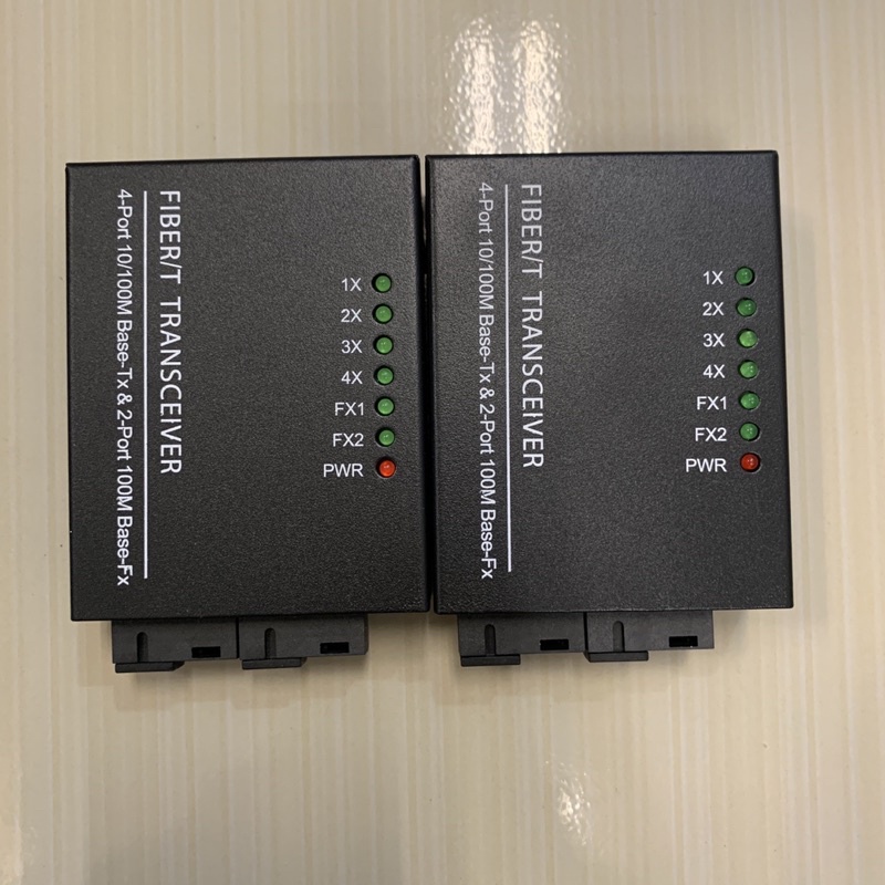 Fiber Media Converter 2 Fo 4 Lan 10/100M Adaptor
