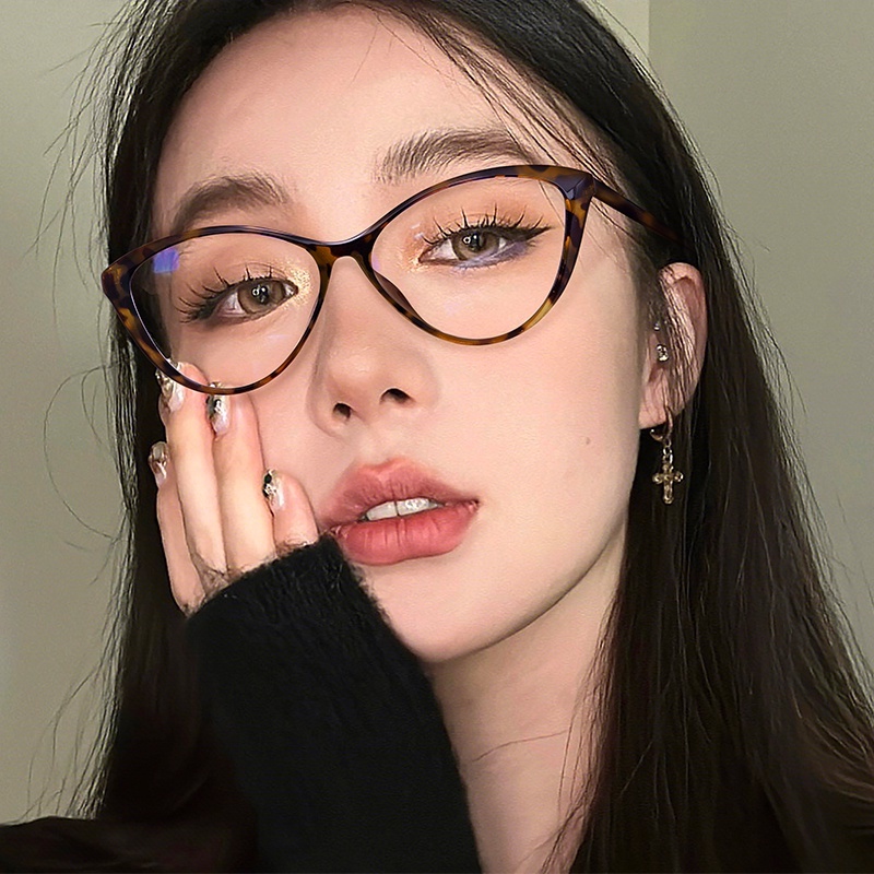 Roselife Vintage Hitam TR90 Kacamata Mata Kucing TR90 Untuk Wanita Perempuan Chic Kacamata Lensa Pemblokiran Cahaya Biru Ins Trendy Eyewear Street Fashion OOTD Ornamen