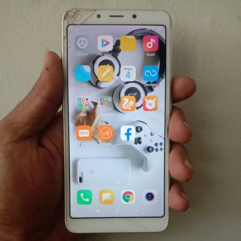 Redmi 6a (2/16)  Minus