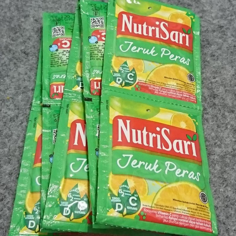 

Nutrisari Rasa Jeruk Peras 1 Renteng isi 10 pcs/bungkus