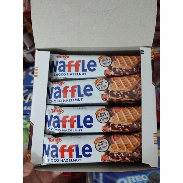 

Tango Waffle Choco Hazelnut 1 Box isi 12 pcs x 25 gram