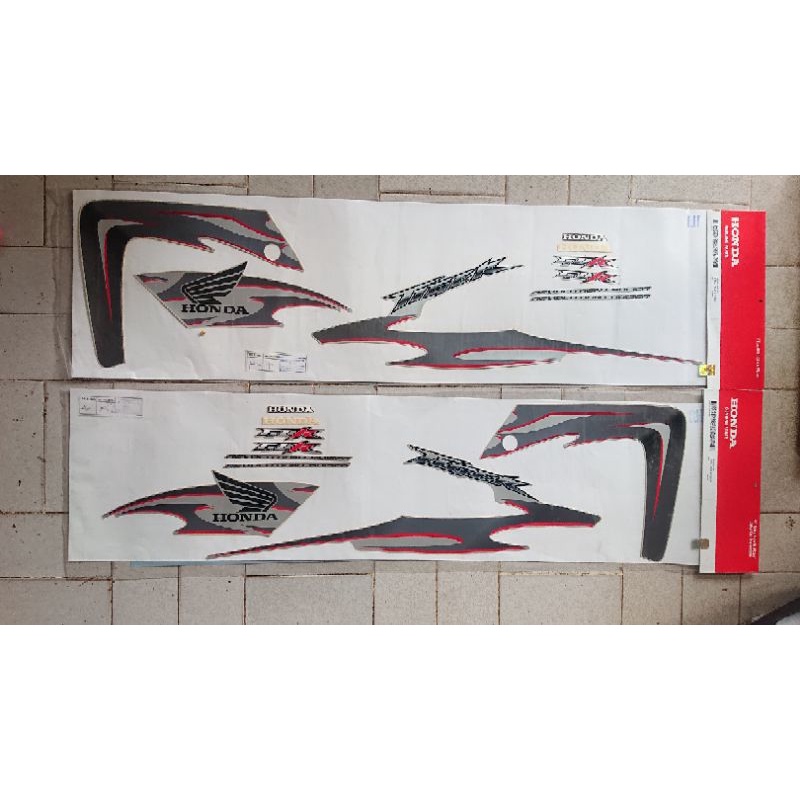 Lis Body-Sticker-Striping-Stripping-Stripe Honda Tiger Revo GLR 2006 Original AHM Silver Merah Hitam