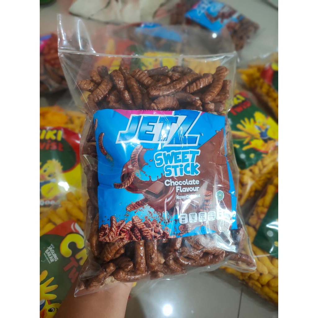 

JETZ CHOCO FIESTA COKELAT INDOFOOD ORIGINAL SNACK KILOAN 200 GRAM MURAH