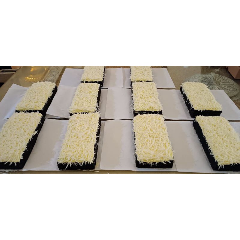 

Ssl09 Bolu Ketan Hitam Keju Gluten Free Cake