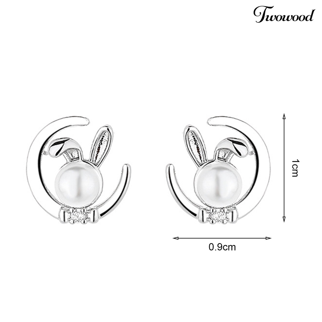 Twowood 1pasang Anting Pejantan Bersinar Berbentuk Bulan Kelinci Dekorasi Electroplating Polishing Dekorasi Tahan Luntur Perempuan Mewah Stud Earrings Aksesoris Pakaian