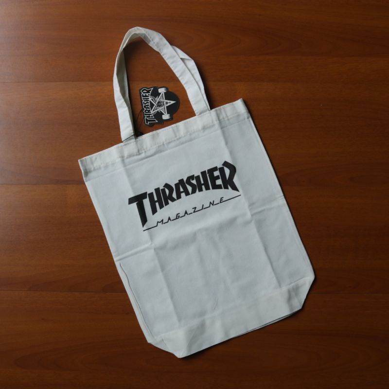 Totebag thrasher font blacu