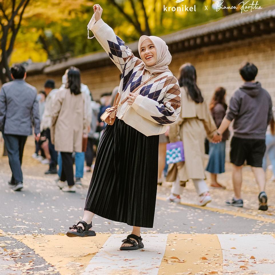 (G-2&W♫♪) [PREMIUM LOKAL BRAND] KRONIKEL PROJECT x BIANCA KARTIKA // YEPPO - Black super keren