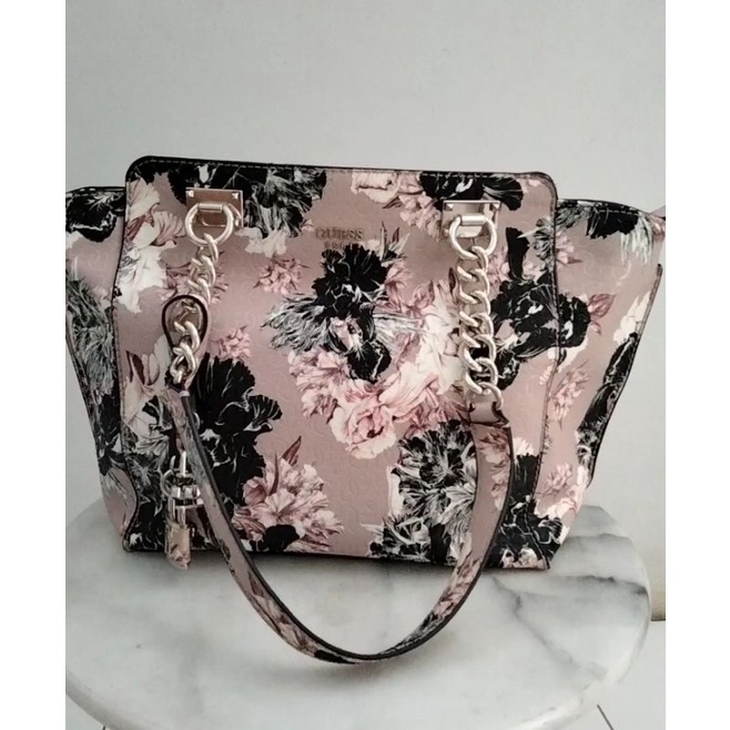 Preloved Tas Guess Halley Shoulder Bag Genuine Authentic