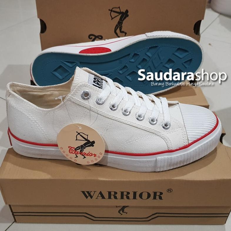 Sepatu Warrior Classic Low White / Warrior Classic Pendek Putih