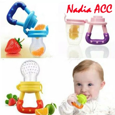 Empeng Dot Buah Anak Bayi Baby Fruit Feeder Rattle Teether E001