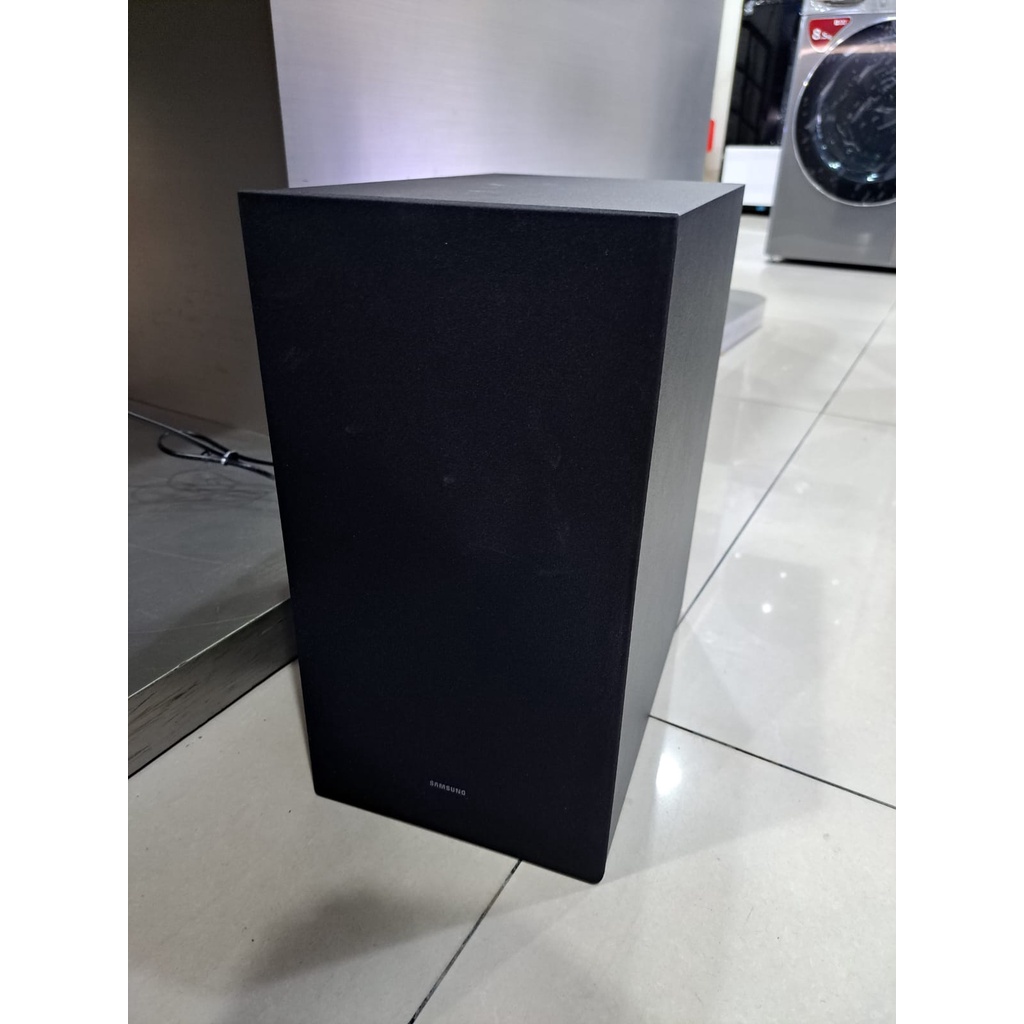 SAMSUNG SOUNDBAR HW-B650