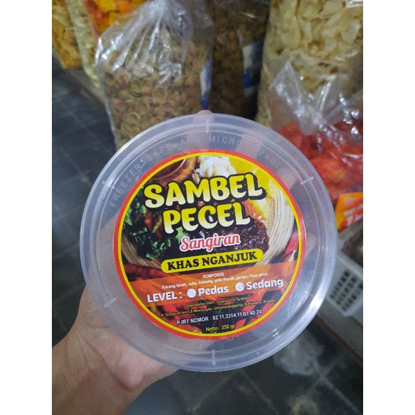 

SAMBEL PECEL DAUN JERUK