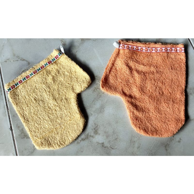 WASLAP JARI Bahan : Handuk Tebal