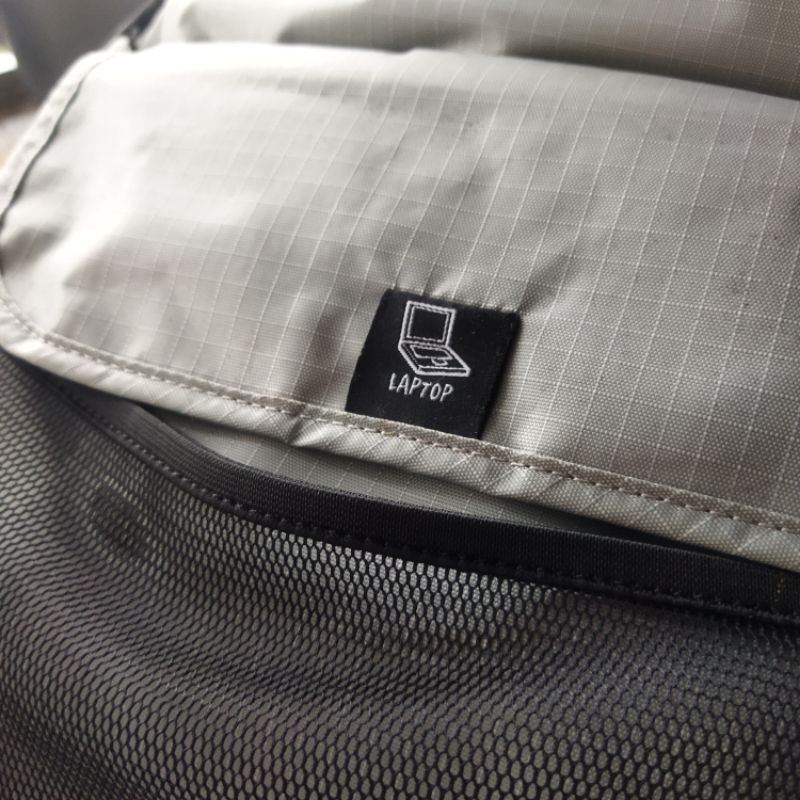 Harga crumpler travel Terbaru Okt 2025 | BigGo Indonesia