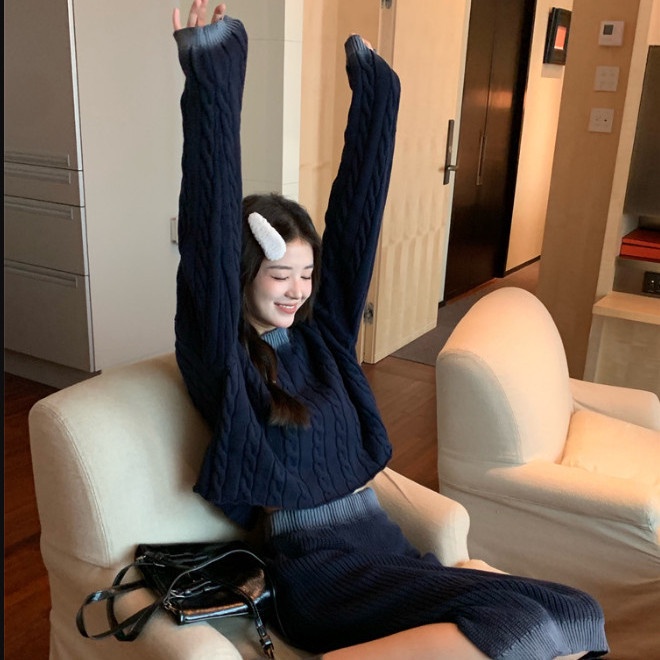 Suhao Kumikumi Malas Angin Setelan Wanita Musim Gugur Leher Bulat Twist Sweter Tinggi Pinggang Celah Rok Rajutan Dua Setelan Jas