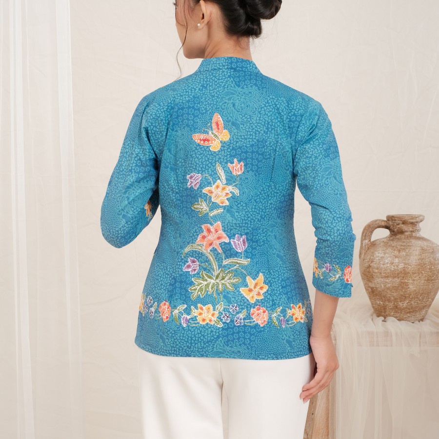 Kebaya Encim Batik Tanahan Lengan 7/8 Meradelima Biru