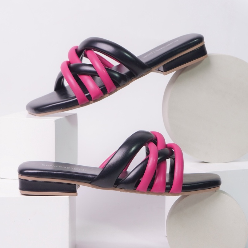 SARASARA YUK - Dunkenstock ANNA Sandal Wanita Tinggi 3cm Size 36 - 40 Selop Tidak Licin Sendal Beleza Wedges Slop Birken Pesta Kondangan Belleza 37 38 39 40 Warna ALL Black Fuschia Sara Sara Kekinian Premium Terbaru Shoes Ori Original Mall Official Store