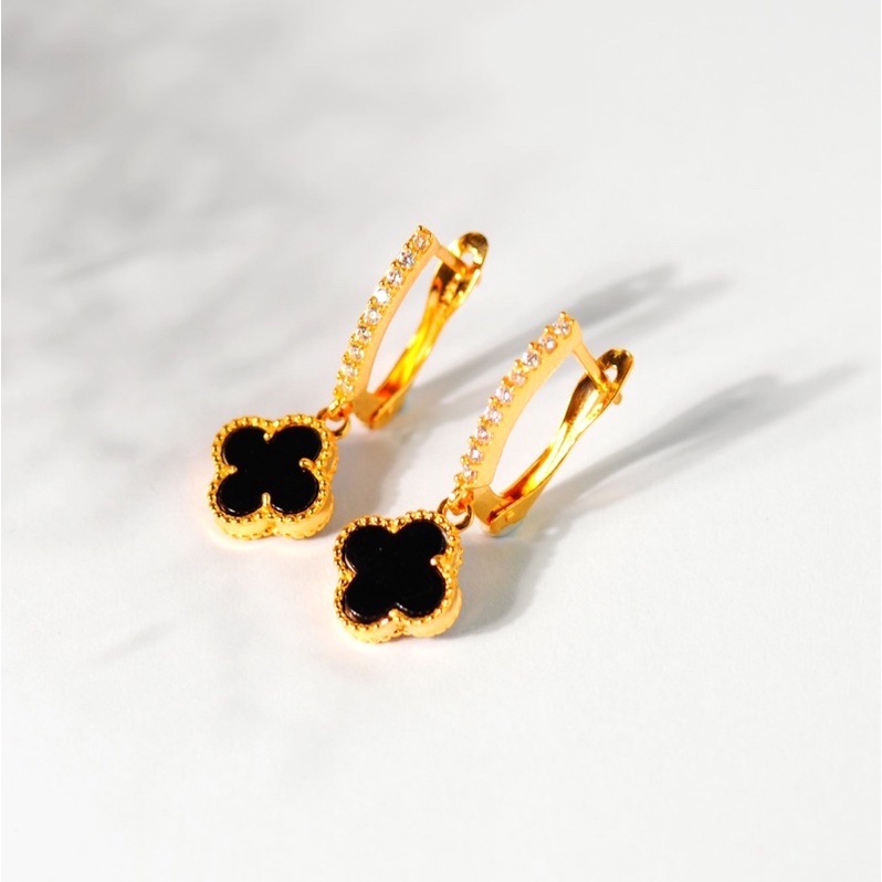 Anting Emas Jepret Mata Vancleef - Toko Emas Gadjah