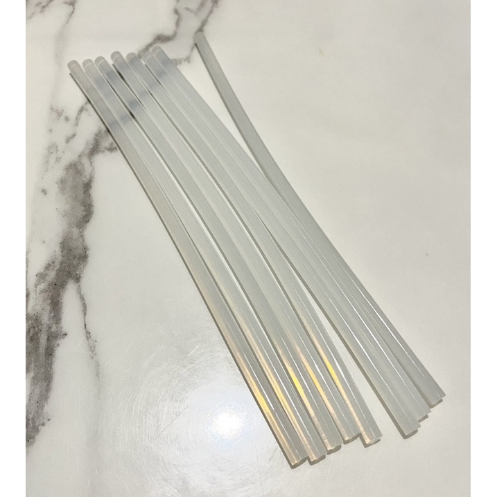 

LEM TEMBAK KECIL | ISI 10 Stick | ISI LEM TEMBAK / REFILL