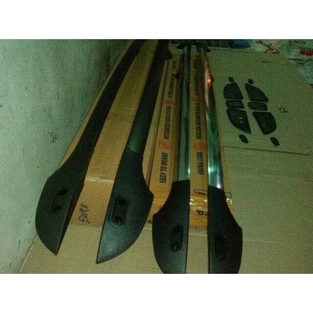 Roof Rail Kaki Rack Di Atas Mobil Avanza Xenia