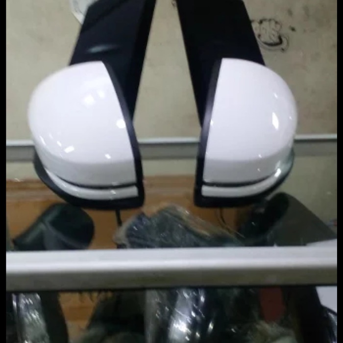 SPION MOBIL MOBILIO RS KANAN KIRI ORIGINAL TAHUN 2017