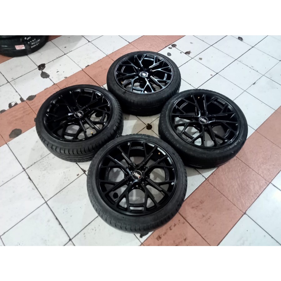 Velg Mobil Racing Ring 17 FE01 HSR R17X7,5 Baut 4 BAN 205 45 R17