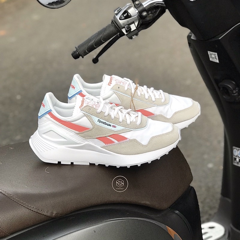 REEBOK CLASSIC CL LEATHER LEGACY VINTAGE WHITE RED BLACK ORIGINAL