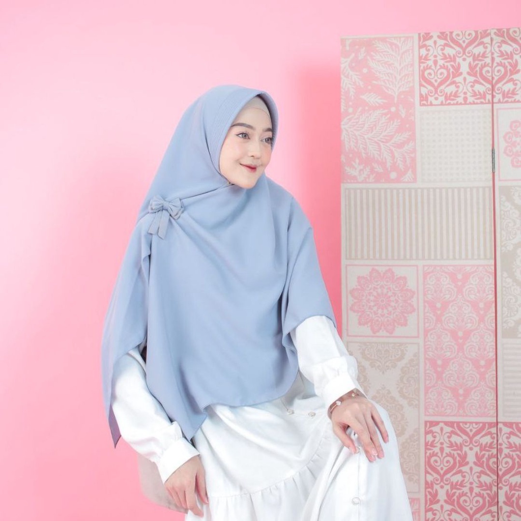 Delisha 130 | Jilbab Semi Instan Segi Empat Hijab Segitiga Syar'i Khimar Polos Include Bros Pita Bahan Wolfis Tebal Jumbo Panjang Premium Original By Syar'ee Fashion Ukuran 130cm x 130cm