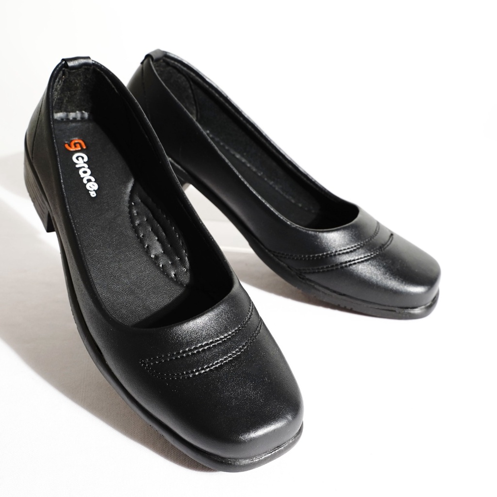 GRACE [SL-402] Sepatu Pantofel Hak Wanita Sepatu Paskibra Wanita Sepatu Sekolah Hitam Hak 3 cm