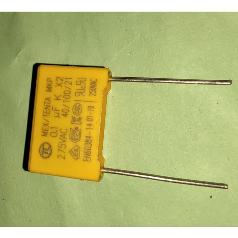 capacitor MKT 100nf 275v  jarak kaki 1,5cm